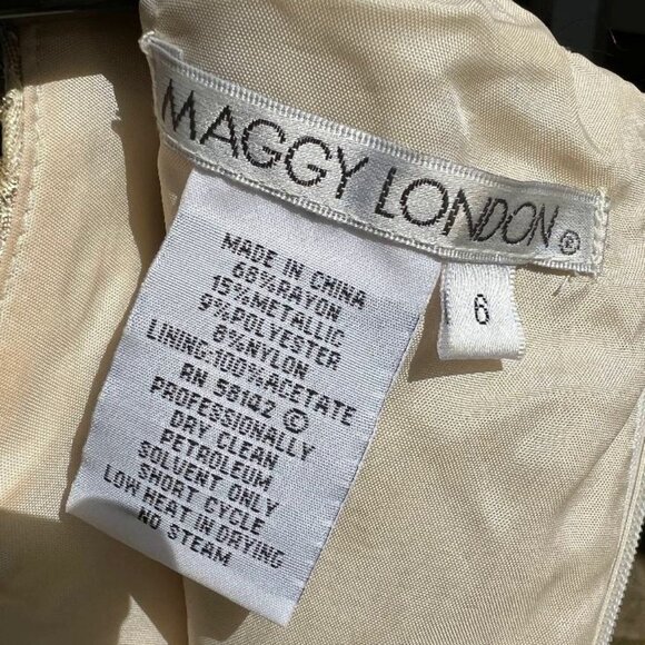 Maggy London Metallic Gold Dress w/ Distinctive Neckline & Raised Pattern size 6 - Picture 6 of 6